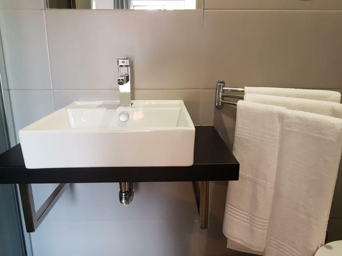 Buganvilias Do Meco Guest House Sesimbra Luaran gambar